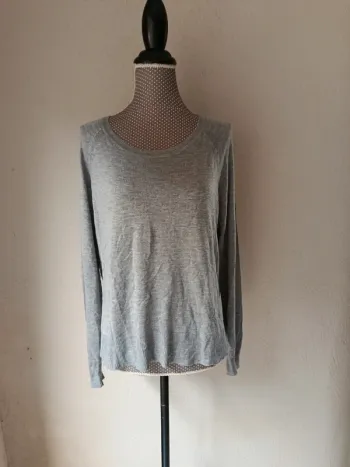 T-shirt manches longues gris Taille M Zara