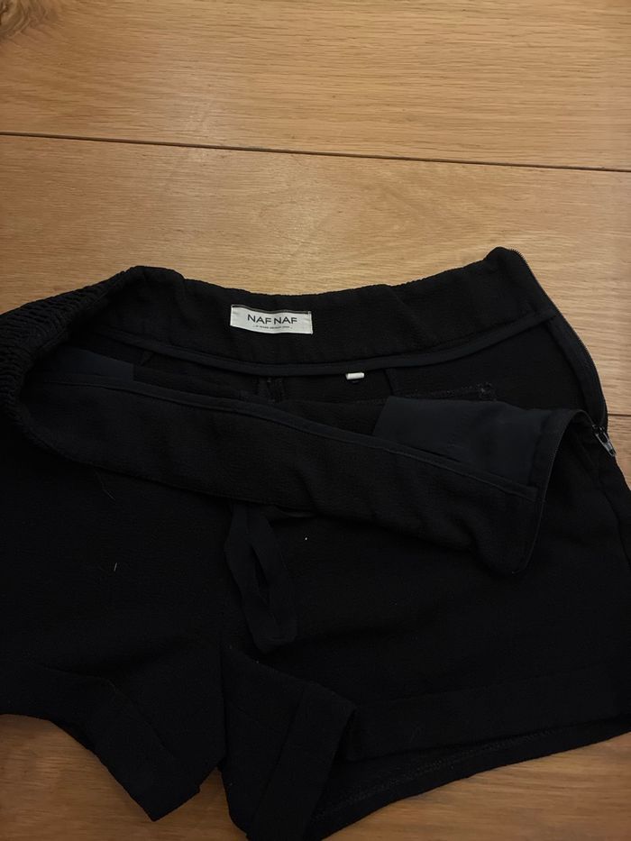 Short noir - photo numéro 3