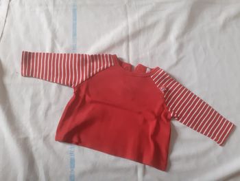 Sweet rouge manches rayées rouges et blanches