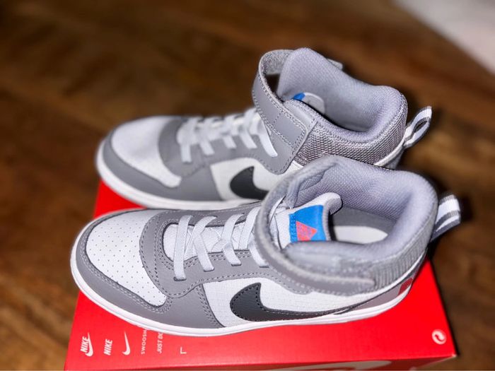 Baskets Nike P.33,5 neuves unisex - photo numéro 3
