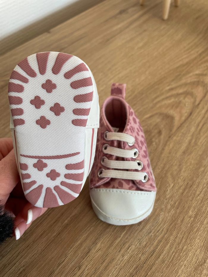 Chaussures souples léopard 🐆 rose - photo numéro 3