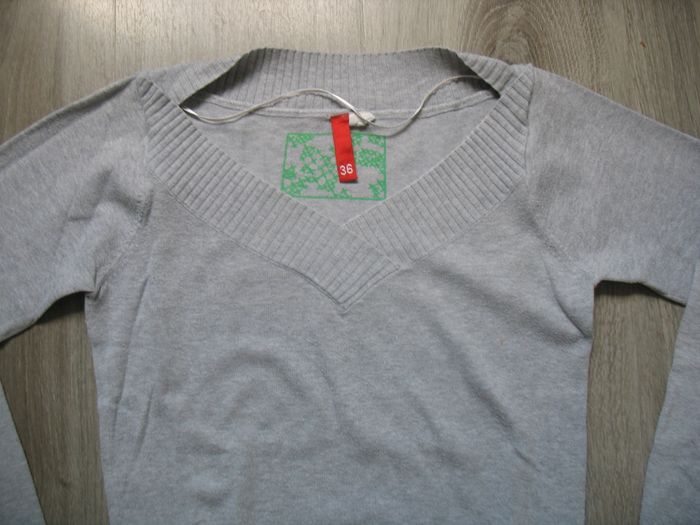 PULL FIN GRIS CLAIR "H&M" - TAILLE 36 - n°01 - photo numéro 3