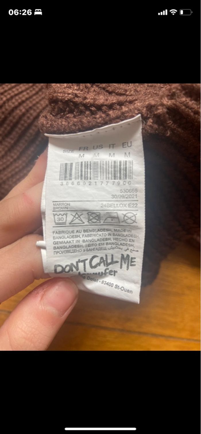 Pull court col rond en maille marron - photo numéro 5