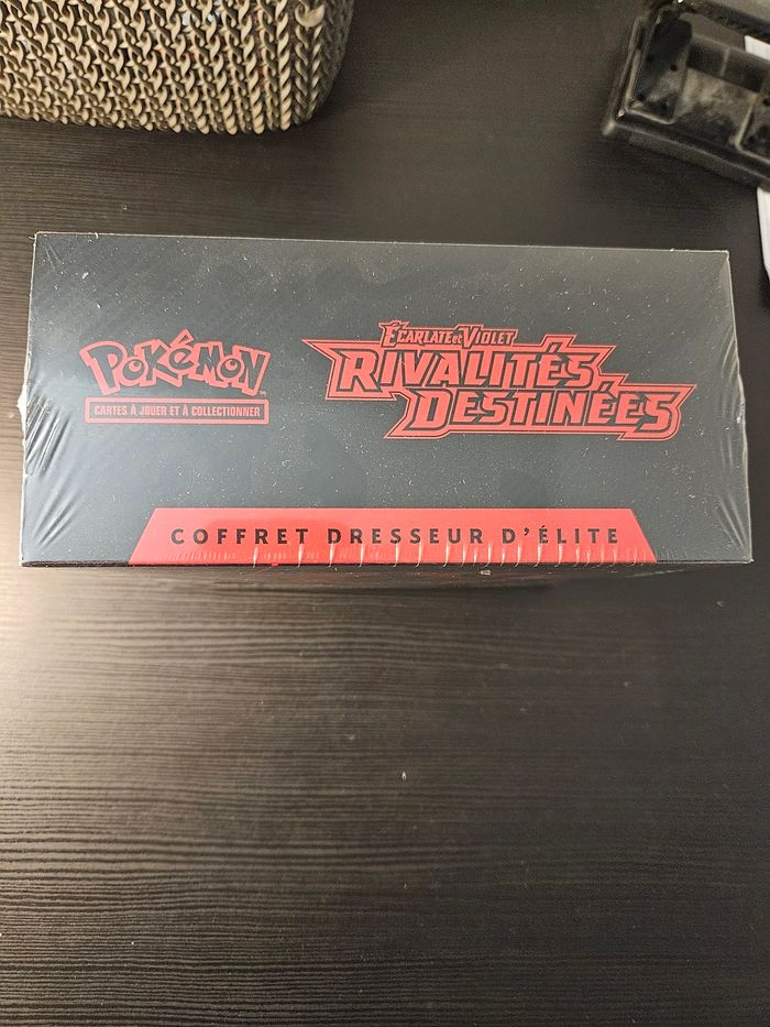 ETB EV10 Pokémon Rivalités Destinées scellée FR - photo numéro 5
