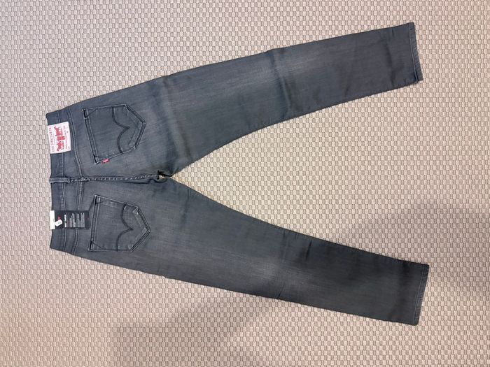 Jeans levis - photo numéro 2