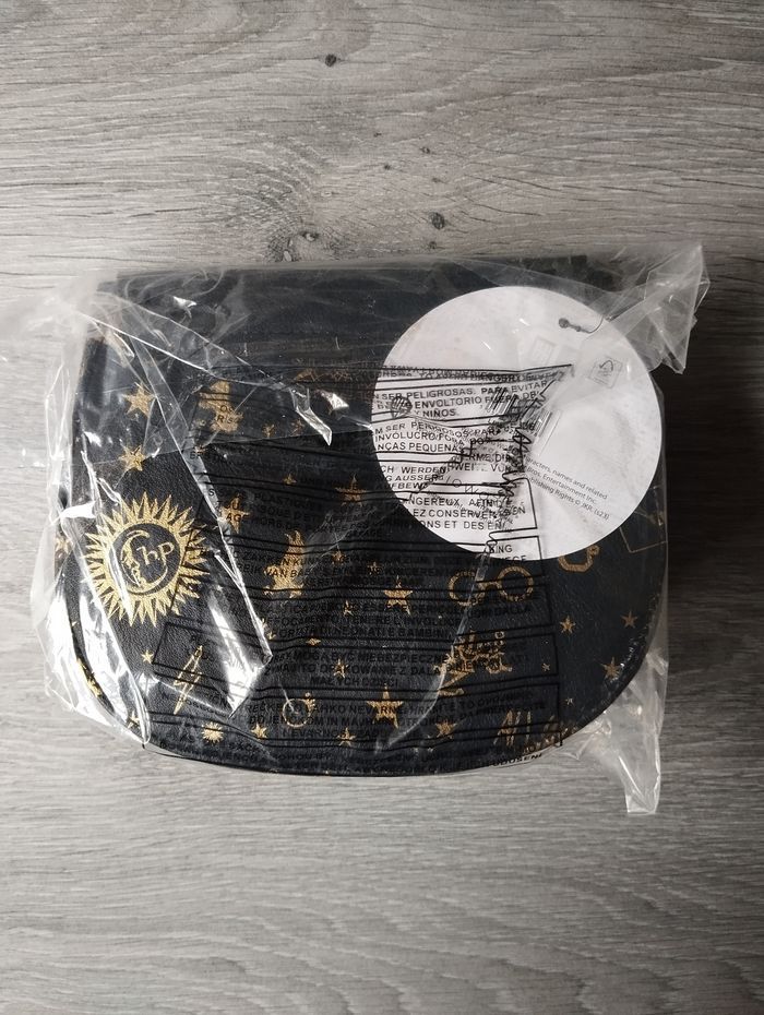 Harry Potter : Poudlard Sac à Bandoulière Luxe 22x18x5cm - photo numéro 2