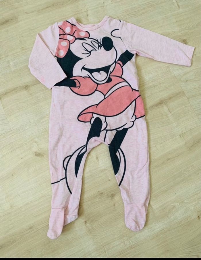 Lot de 3 pyjamas en 9 mois 🌸 - photo numéro 2