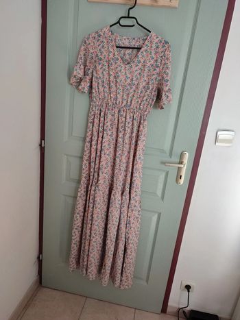 Robe fleurie taille 36