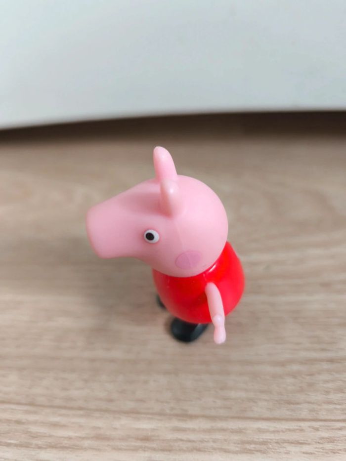 Figurine Peppa pig - photo numéro 4