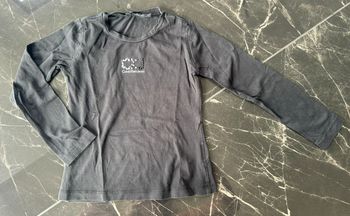 Haut Calvin Klein 6 ans .