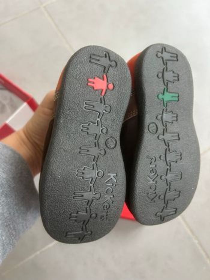 Kickers neuves pointure 22 - photo numéro 3