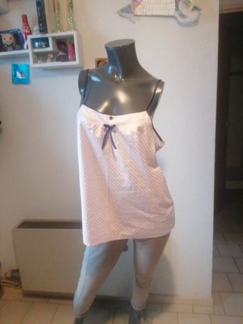 Haut de pyjama taille 40