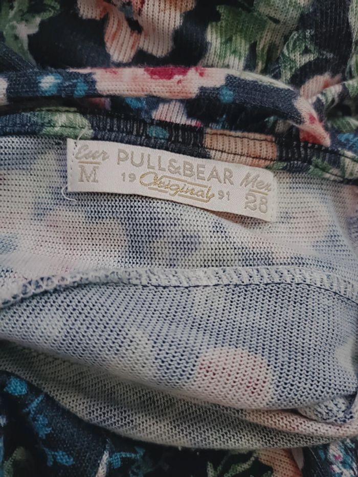 Blouse de chez pull Bear fleuries - photo numéro 5