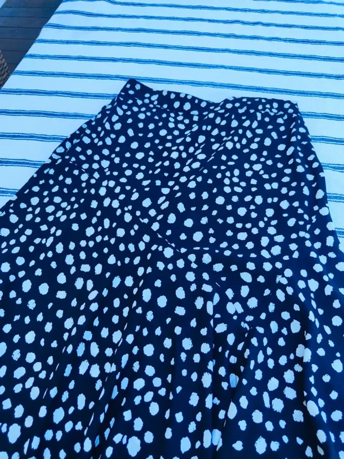 Jupe midi à pois - photo numéro 3