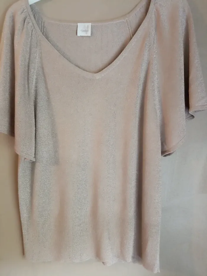 Jolie haut TBE taille 42