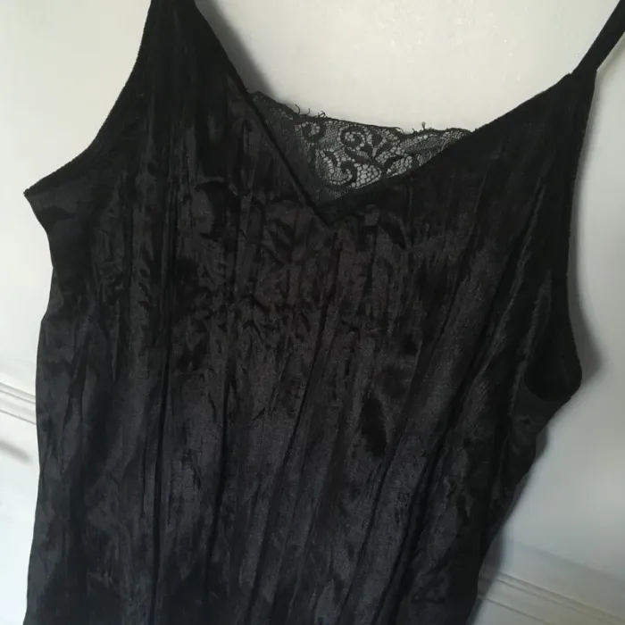 Top velour dentelle - photo numéro 2