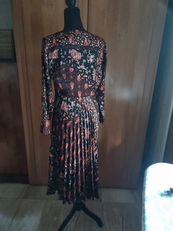 Robe plissée fleurie Mango neuf