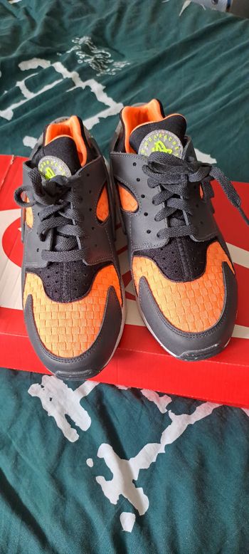 Basket nike authentique T 40.5