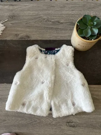 Veste fourrure sans manches