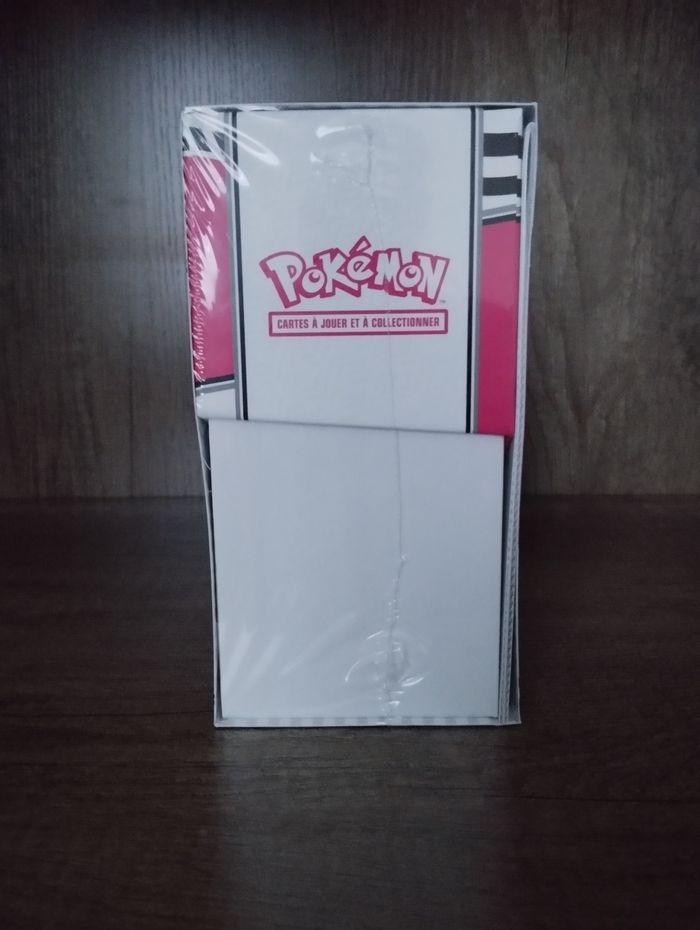 Pokémon, ETB Flamme Blanche Ecarlate et violet EV11 - photo numéro 2