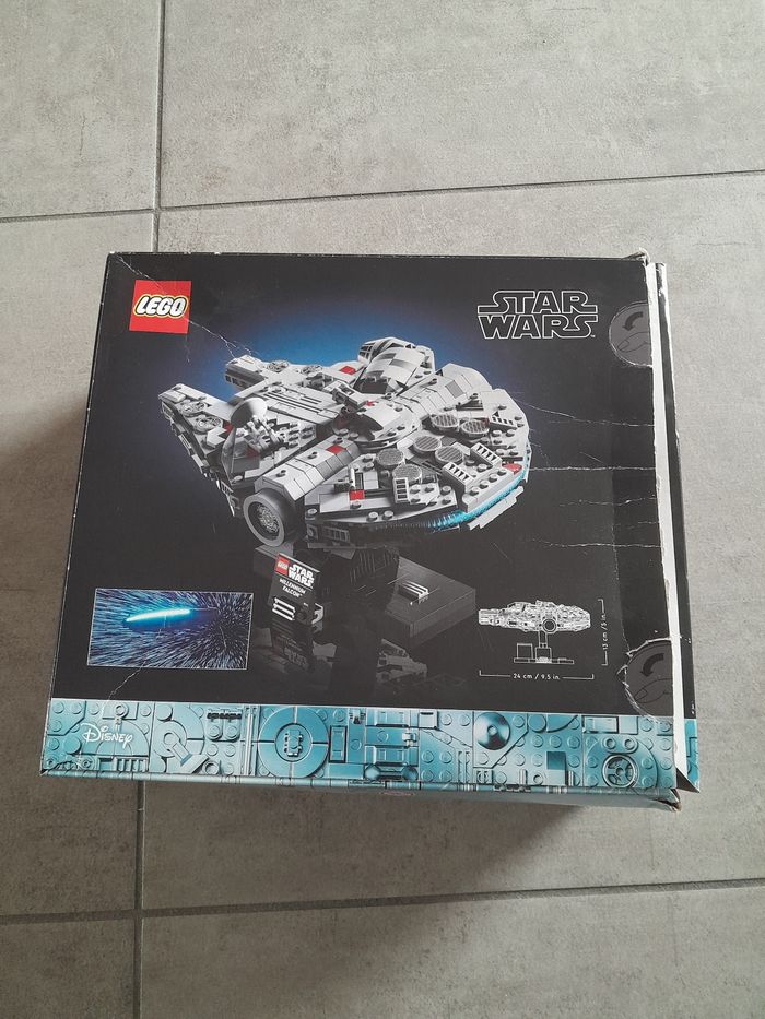 Set Lego Star Wars Millenium Falcon 75375 - photo numéro 9