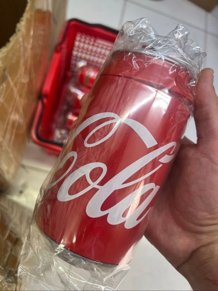 Labubu coca - photo numéro 3