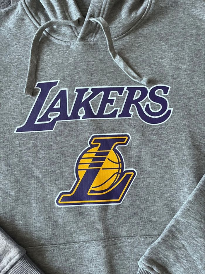 Sweat à capuche Lakers New Era neuf - photo numéro 3