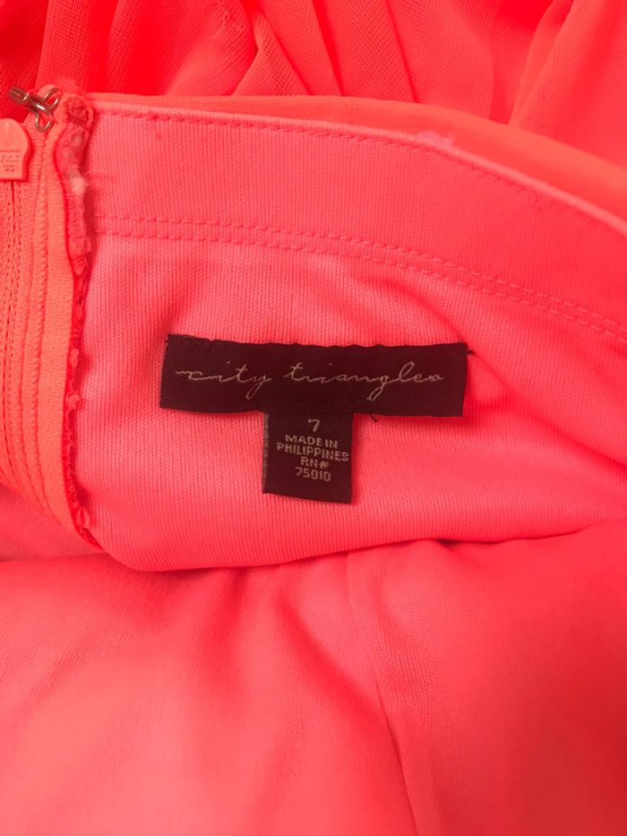 Très belle robe de soirée chic élégante - photo numéro 7