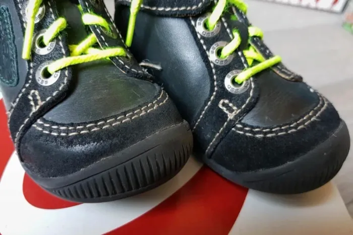 Chaussures Pointure 20 GBB - photo numéro 3