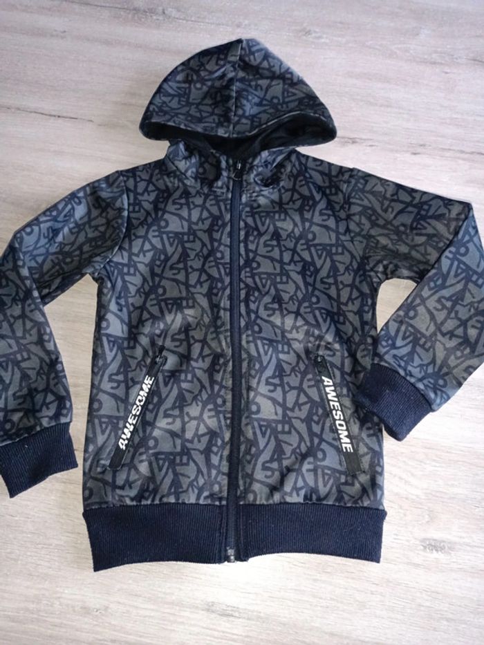 6. Veste sport Zeeman 122-128