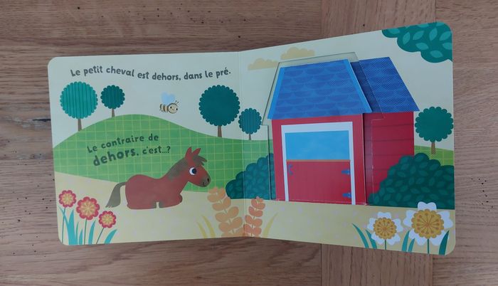 Les contraires - livre cartonné, épais et avec rabats - photo numéro 2