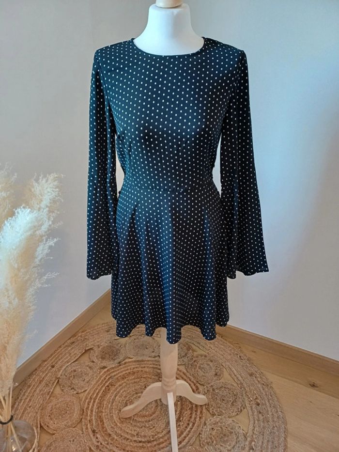 Robe noire légère à motifs Unique 21 taille S 36