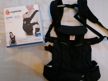 Porte bébé Ergobaby Omni Breeze Noir