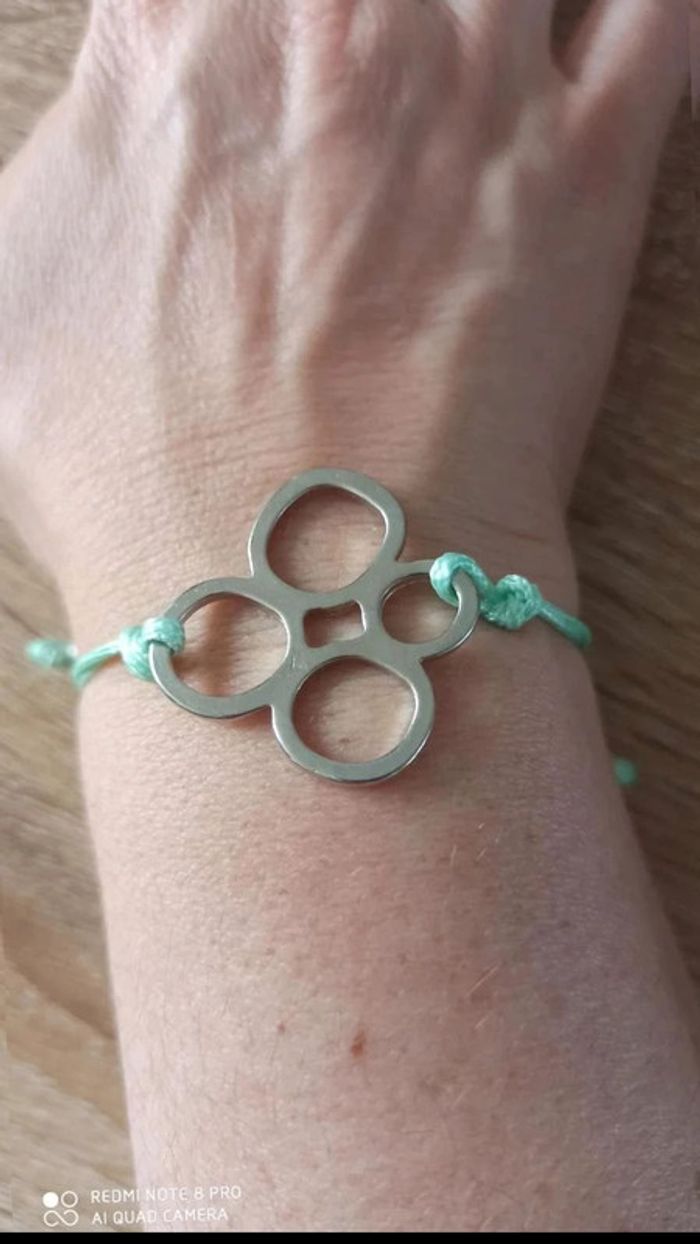 Bracelet lien vert argenté