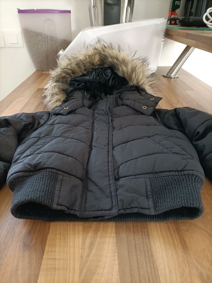 Manteau chaud noir fourré 2-3 ans H&M - photo numéro 2