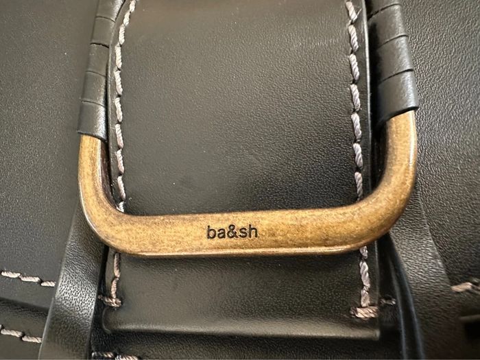 Sac Teddy petit modèle cuir noir - photo numéro 4