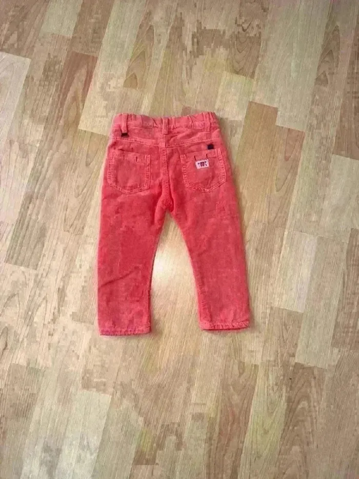 Pantalon velours côtelé IKKS 12 mois - très bon état - photo numéro 3