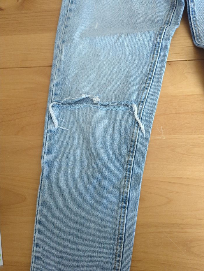 Jean stradivarius troué 36 - photo numéro 3