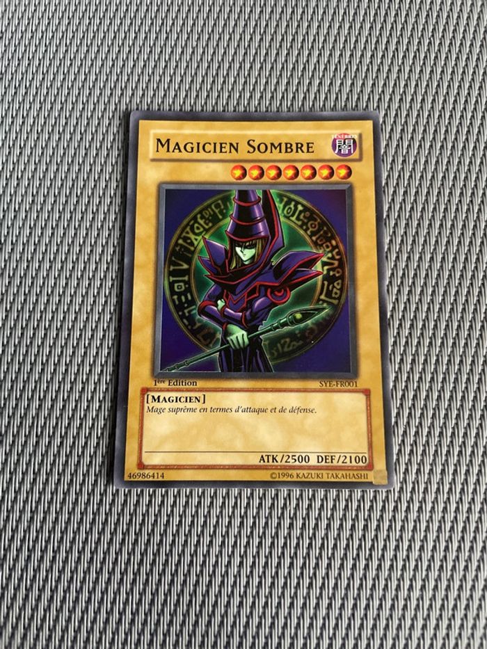 carte Yu-Gi-Oh! Magicien Sombre SYE-FR001