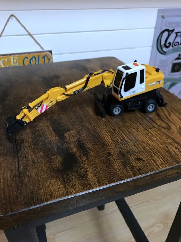 Camion Pelleteuse Dickie Toys Liebheer - photo numéro 4