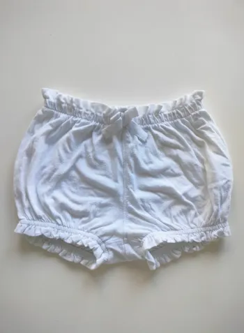 (c) short blanc Baby Gap 18/24mois
