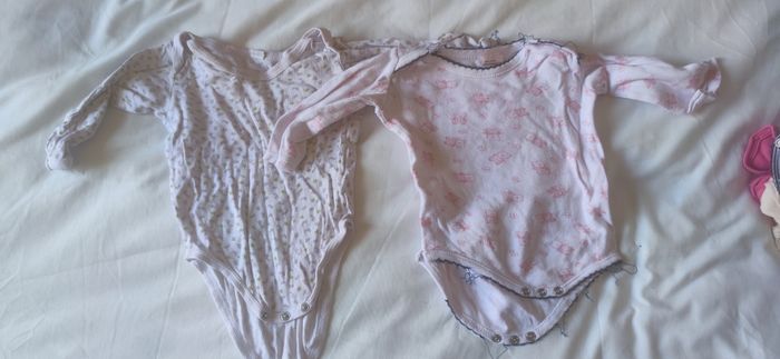 Lot de 18 bodys - photo numéro 8