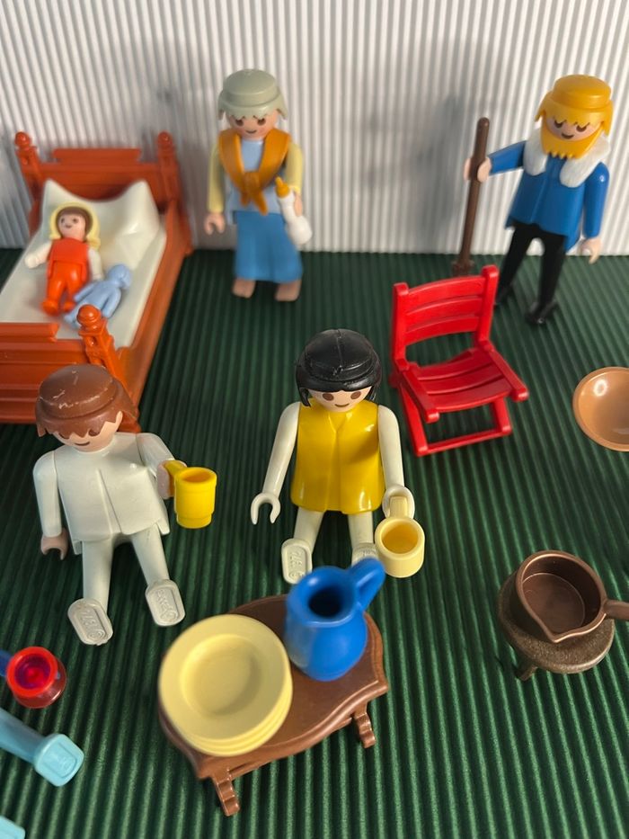 Lot de Playmobil + accessoires - photo numéro 7