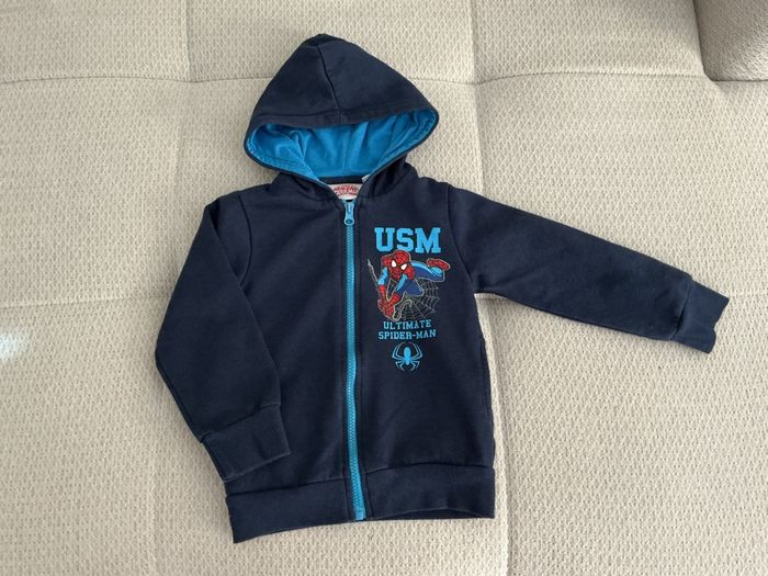 Lot gilets 5 ans - photo numéro 2