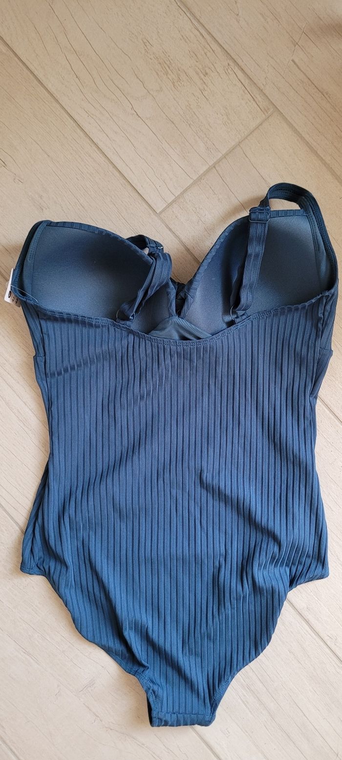 Maillot bleu femme - photo numéro 2