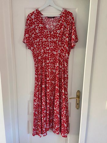 Robe d’été rouge à fleurs Monoprix taille 42
