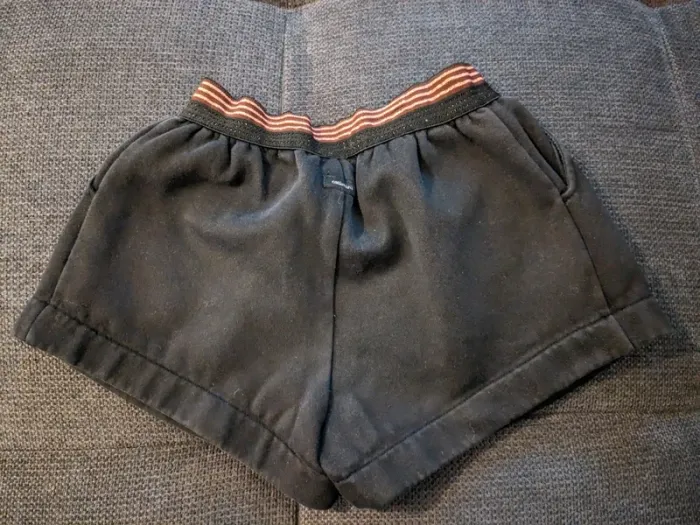 Short catimini taille 7 ans - photo numéro 3