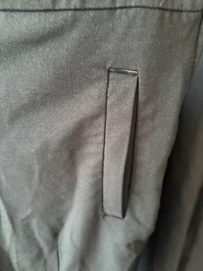 Pantalon H&M taille 36 – Fermeture latérale – Très bon état - photo numéro 3
