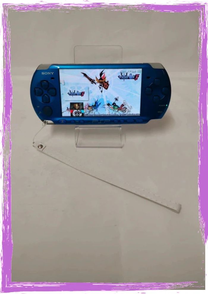 PSP Vibrant Blue crackée - photo numéro 3