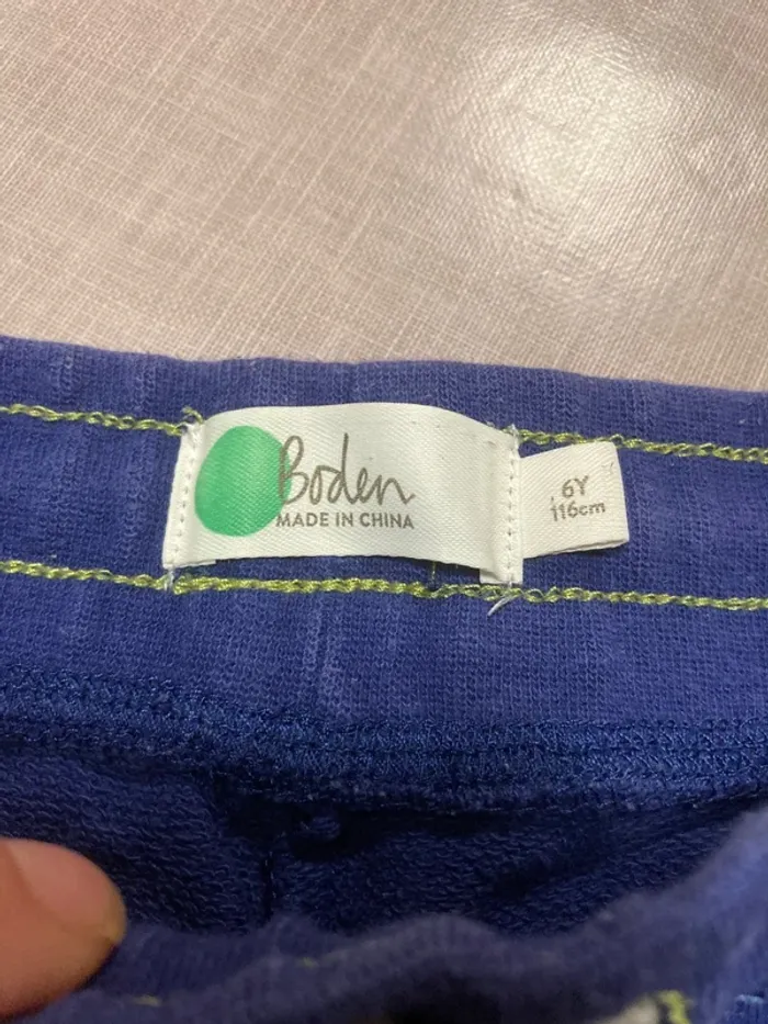 Short bleu garçon Boden – Taille 6 ans (116 cm) - photo numéro 2